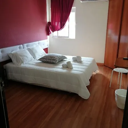 Rsa By Umbral ゲストハウス 3*